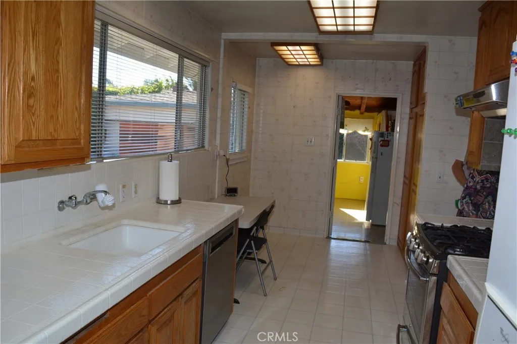 Additional image 82 of 6448 E Los Arcos, Long Beach, CA 90815