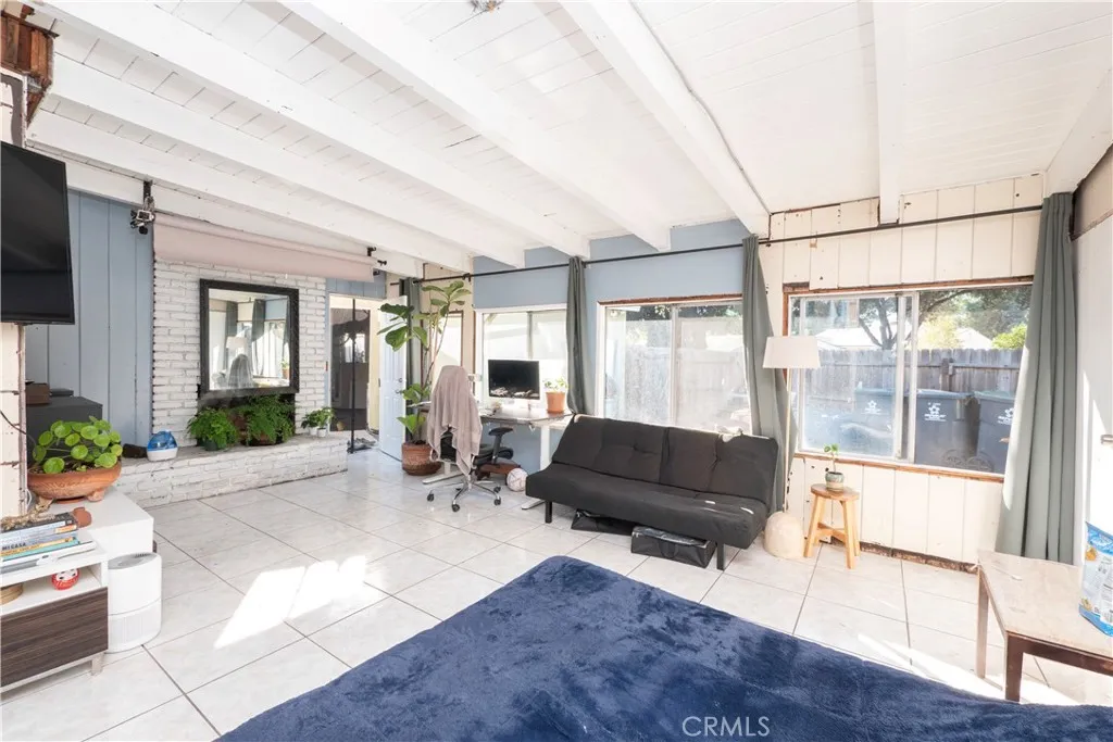 Additional image 54 of 2422 N Forest Ave, Santa Ana, CA 92706