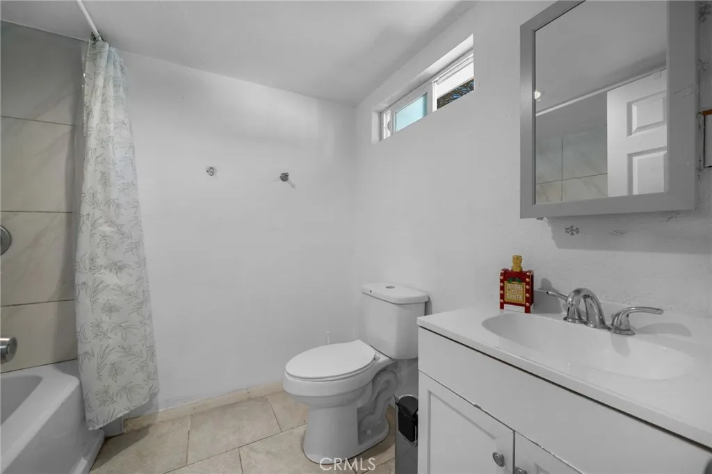 Additional image 90 of 826 W Main St, Riverside, CA 92507