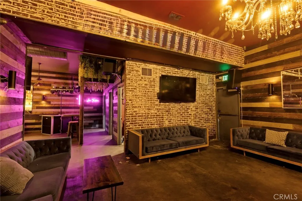 Additional image 34 of 21620 Roscoe Unit 21602-21604 Unit 21602-2160, Canoga Park, CA 91304