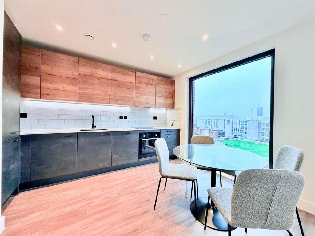 Additional image 4 of BRAND NEW APARTMENTS- Glasswater Locks, Birmingham, B4