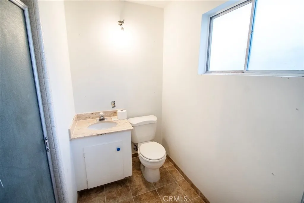 Additional image 28 of 22481 Los Rogues Dr, Saugus, CA 91350