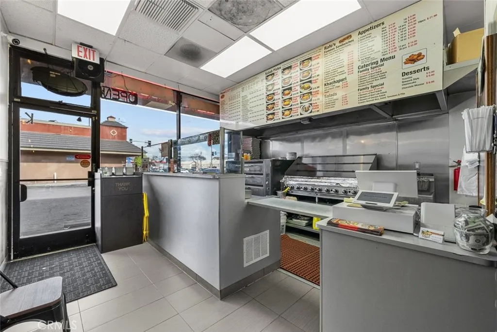 Additional image 51 of 101 N Victory Boulevard Unit E, Los Angeles, CA 91502