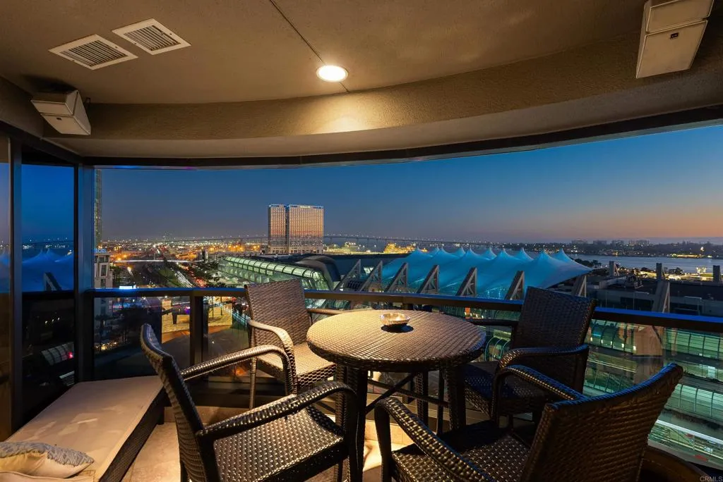 Additional image 89 of 200 Harbor Dr Unit 1502, San Diego, CA 92101