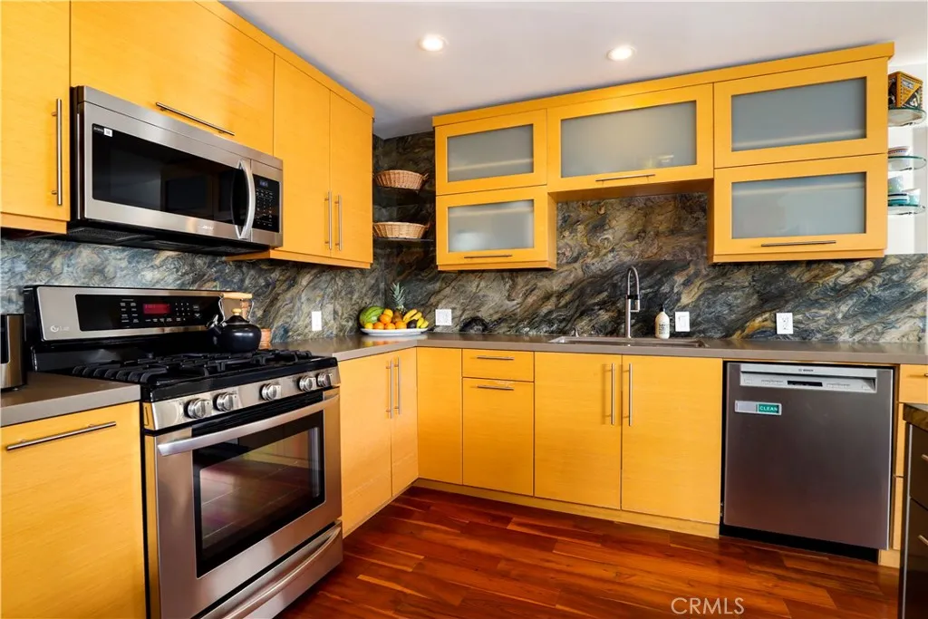 Additional image 61 of 1214 14th Street Unit 203, Santa Monica, CA 90404