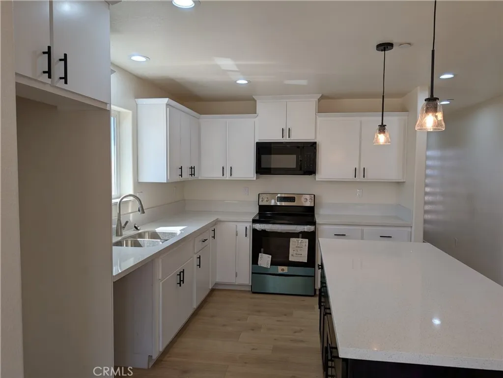 Additional image 6 of 9878 Magnolia Avenue, California City, CA 93505