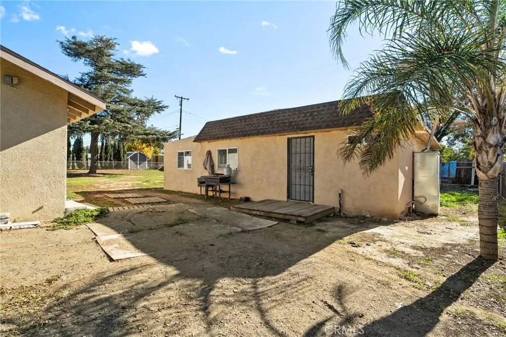 Additional image 31 of 826 W Main St, Riverside, CA 92507
