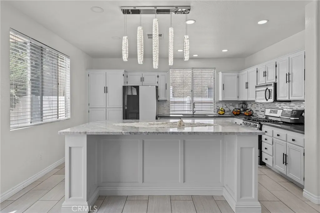 Additional image 3 of 27051 Featherhill Dr., Corona, CA 92883