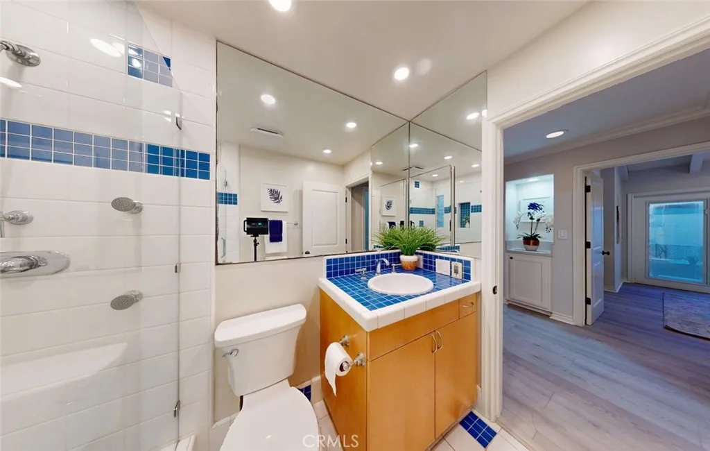 Additional image 101 of 322 12 th St, Huntington Beach, CA 92648