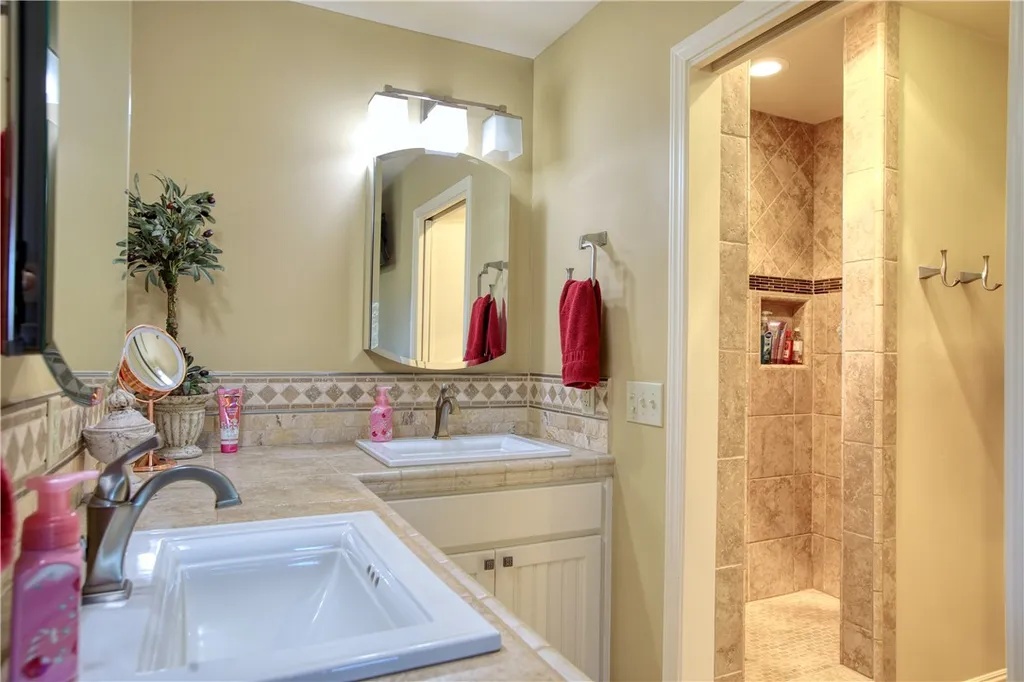 Additional image 28 of 583 Plymouth Street, Cambria, CA 93428