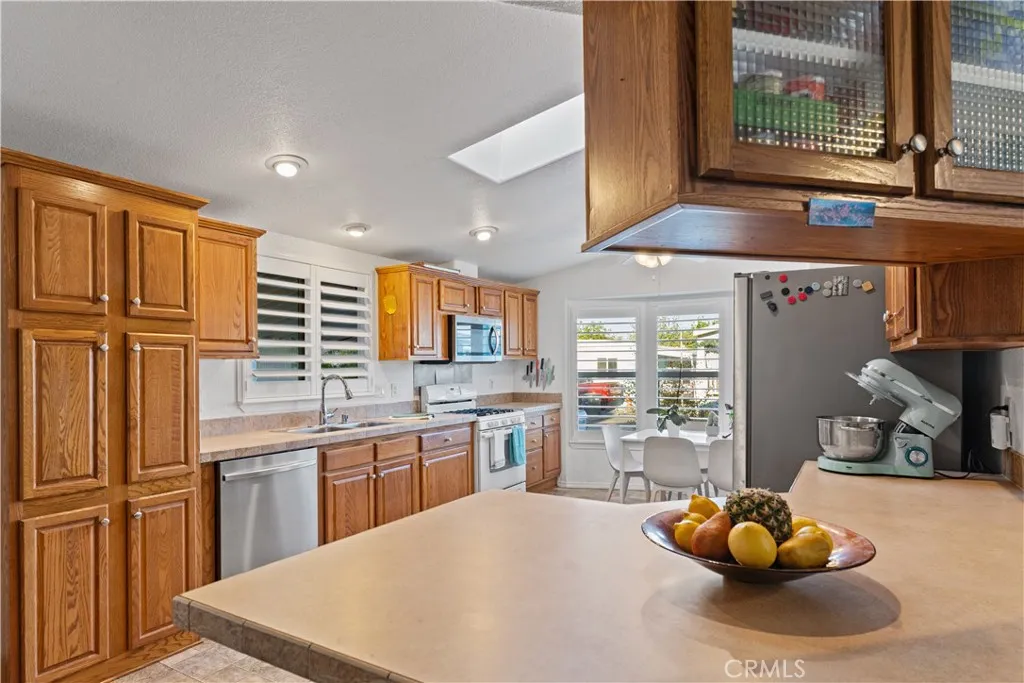 Additional image 34 of 6460 Convoy Ct #76, San Diego, CA 92117