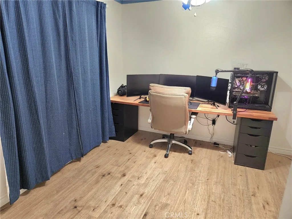 Additional image 122 of 19755 Steinway Street, Canyon Country, CA 91351