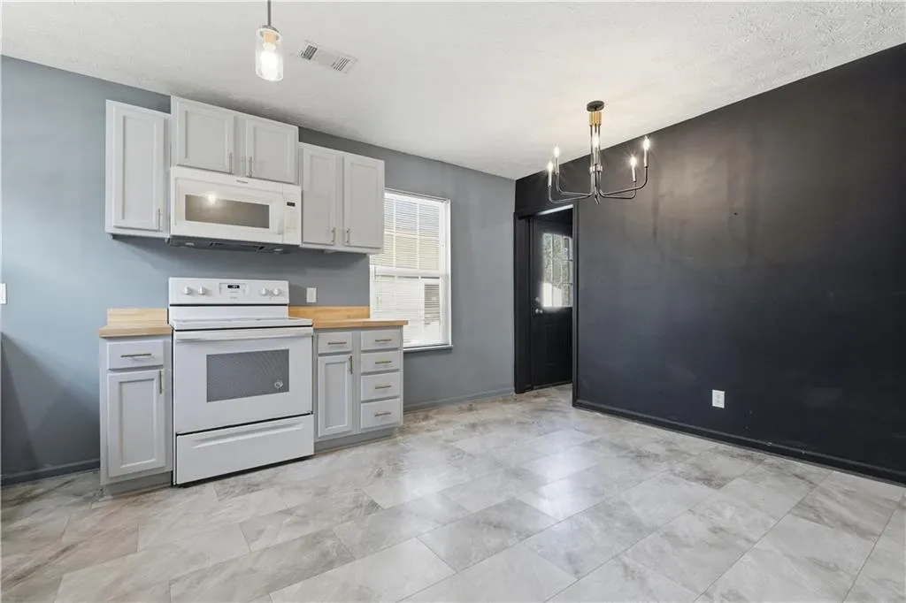 Additional image 29 of 302 N 6th Avenue, Lanett, AL 36863