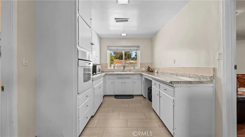 Additional image 15 of 3535 El Camino Dr, San Bernardino, CA 92404