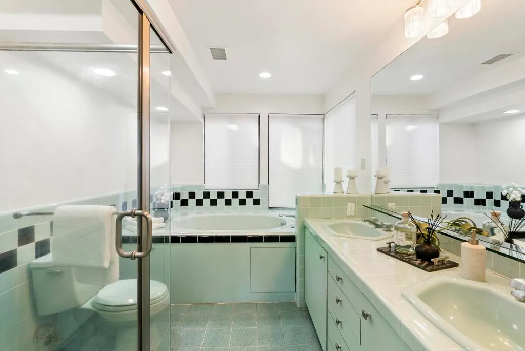 Additional image 90 of 1004 W Walnut Ave., San Diego, CA 92103