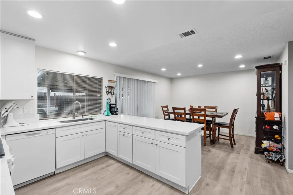 Additional image 10 of 554 W Mariposa Dr, Rialto, CA 92376