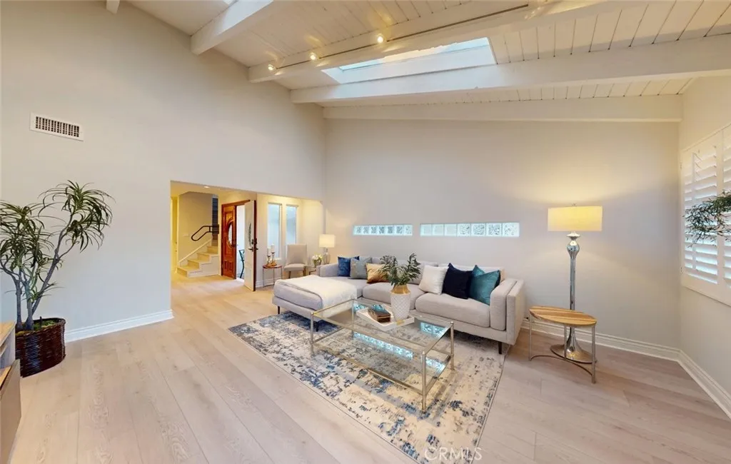 Additional image 7 of 322 12 th St, Huntington Beach, CA 92648