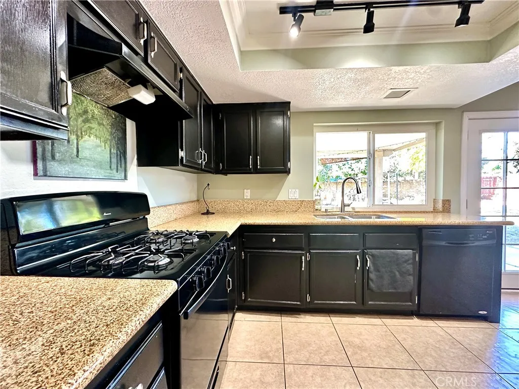 Additional image 10 of 1142 Brentwood, Rialto, CA 92376