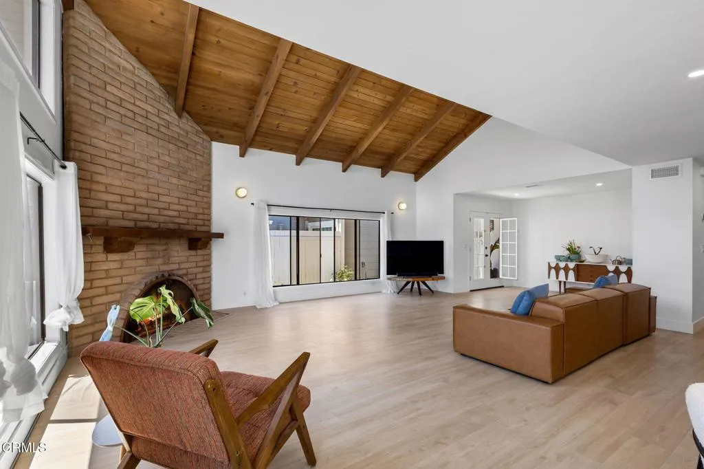 Additional image 10 of 3960 W Hemlock Street, Oxnard, CA 93035