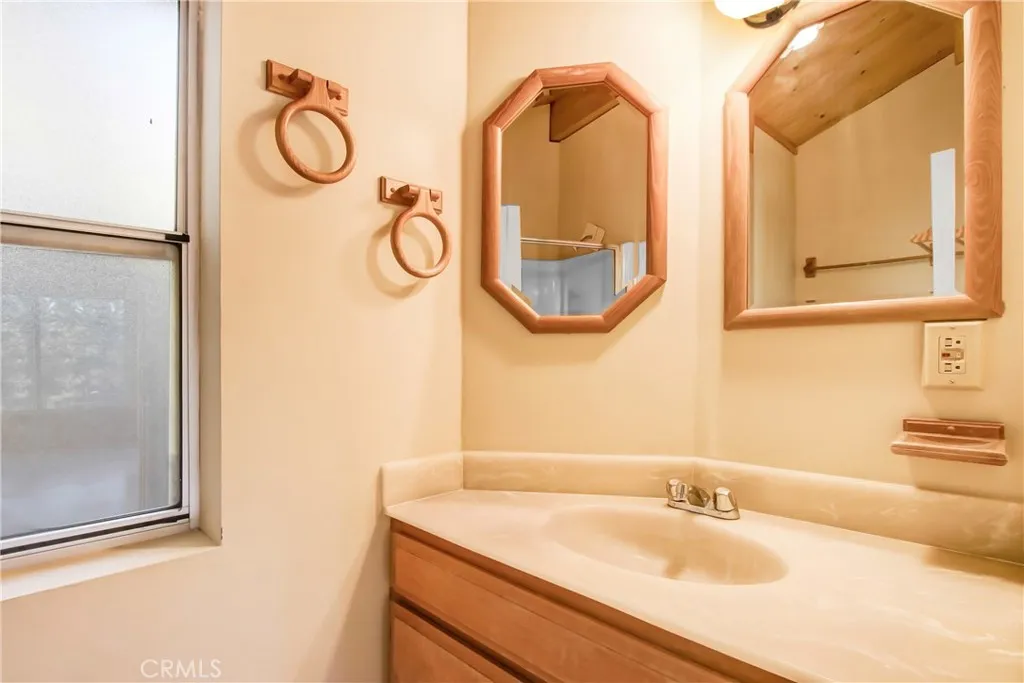 Additional image 57 of 1063 Fawnskin Dr, Fawnskin, CA 92333