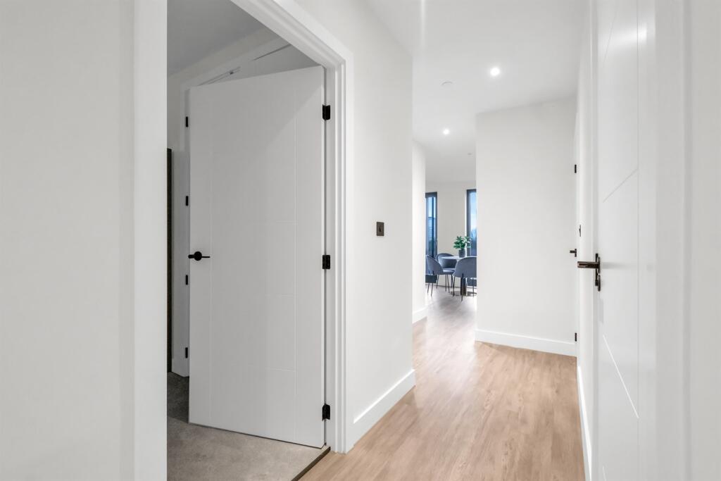 Additional image 8 of Ashted Wharf, Glasswater Locks, B4