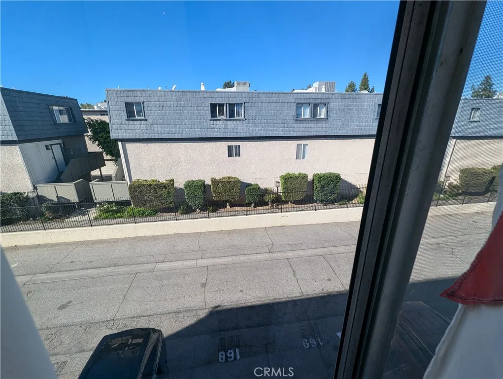 Additional image 39 of 18530 Hatteras St Unit 329, Tarzana, CA 91356