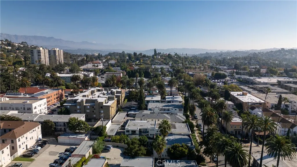 Additional image 39 of 4579 Ambrose Avenue Unit 4, Los Angeles, CA 90027