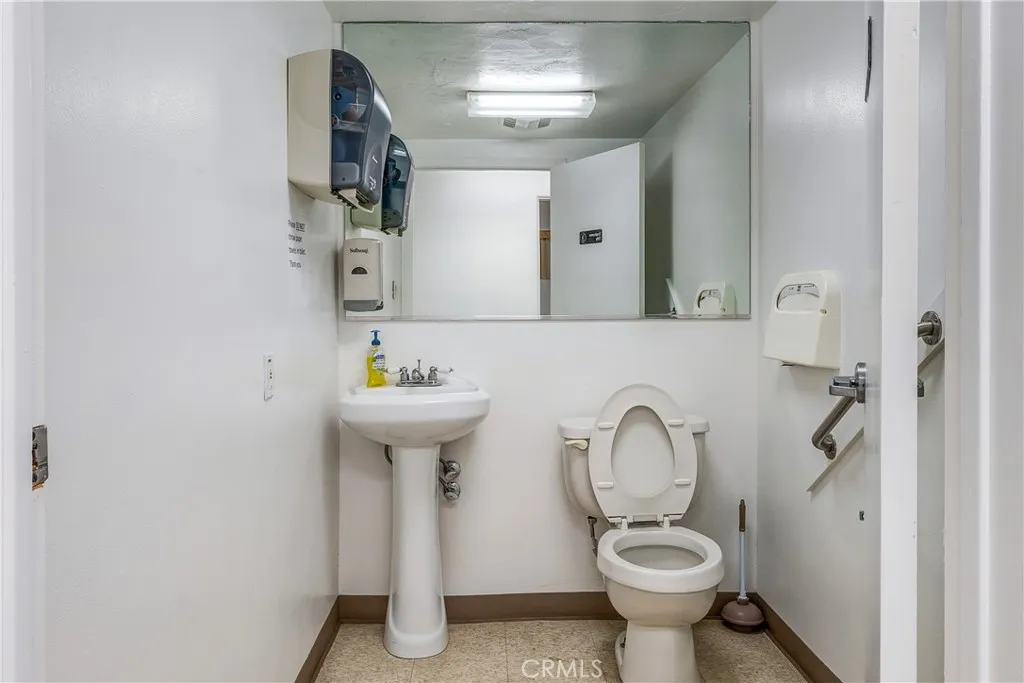 Additional image 20 of 500 E Mountain View Street, Barstow, CA 92311