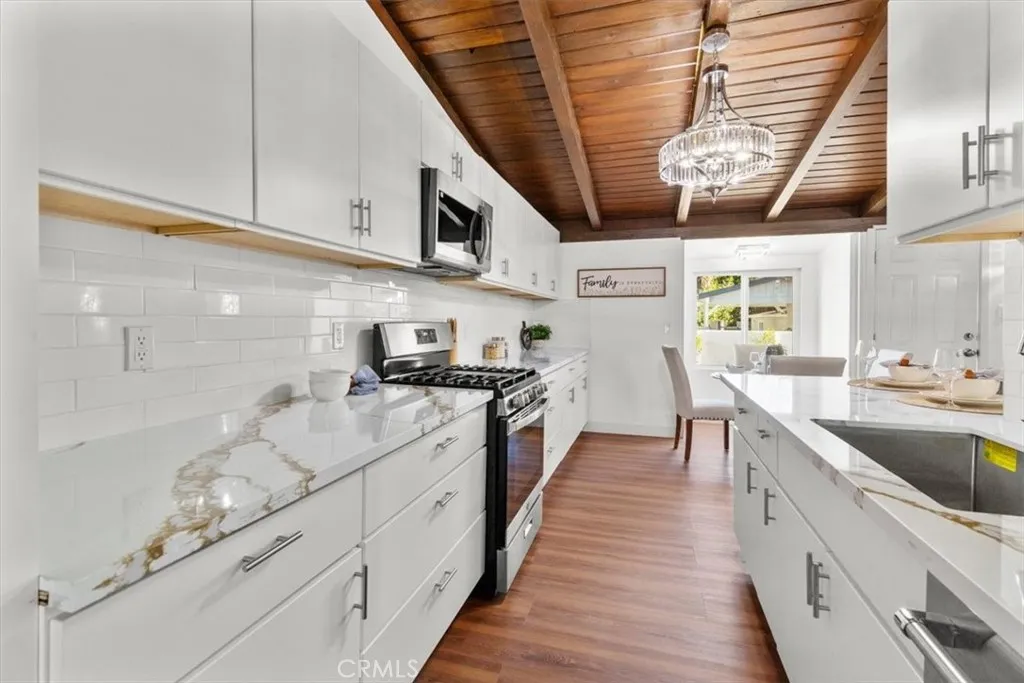 Additional image 43 of 8008 Aura, Reseda, CA 91335