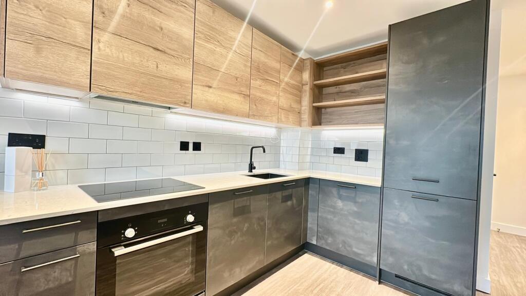 Additional image 4 of BRAND NEW APARTMENTS- Glasswater Locks, Birmingham, B4