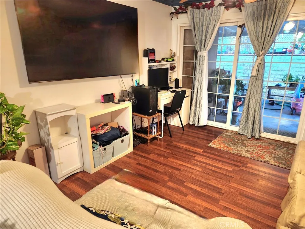 Additional image 97 of 19755 Steinway Street, Canyon Country, CA 91351