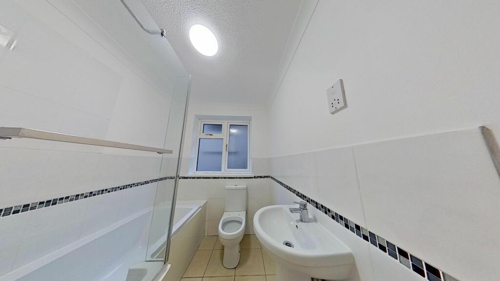 Additional image 14 of 10a Castle Avenue, Dover