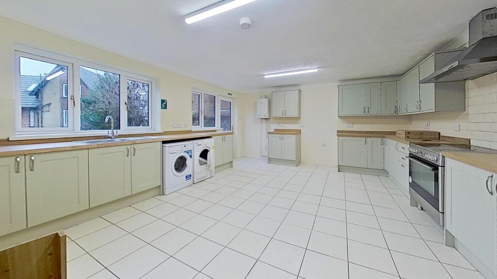 Additional image 31 of 10a Castle Avenue, Dover