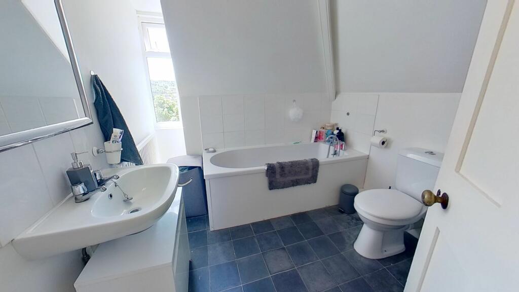 Additional image 35 of Castle Avenue, Dover