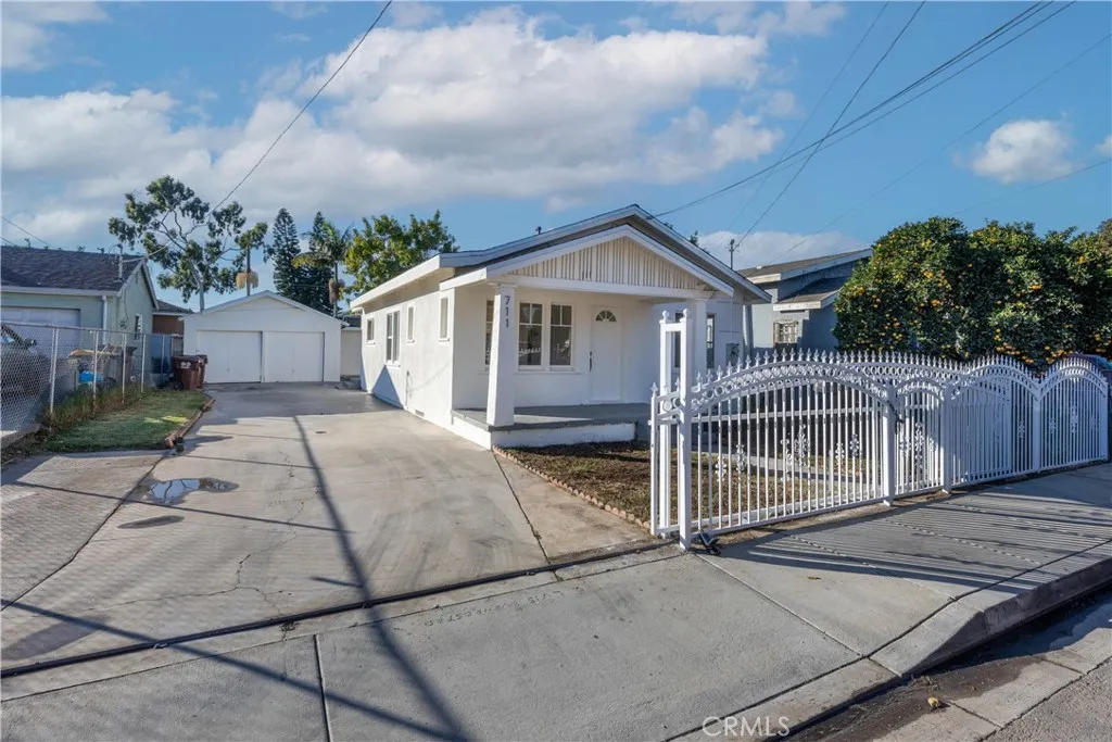Additional image 4 of 711 N Crane Avenue, Compton, CA 90221