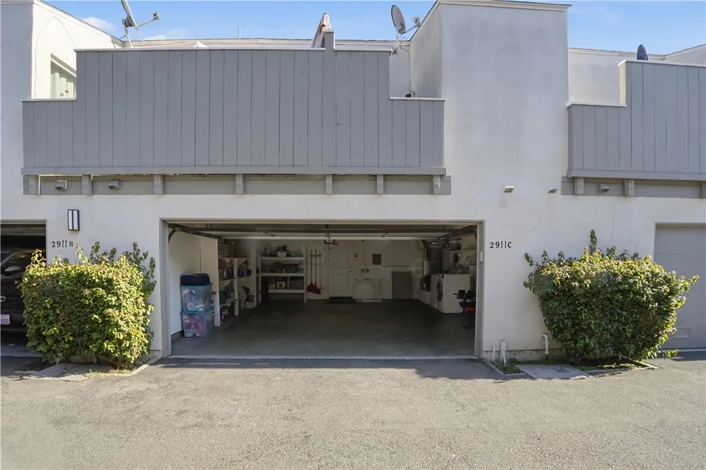 Additional image 32 of 2911 S Fairview Street Unit C, Santa Ana, CA 92705