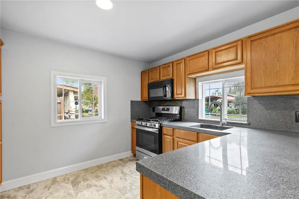 Additional image 14 of 2215 Laurel Street, Chico, CA 95928