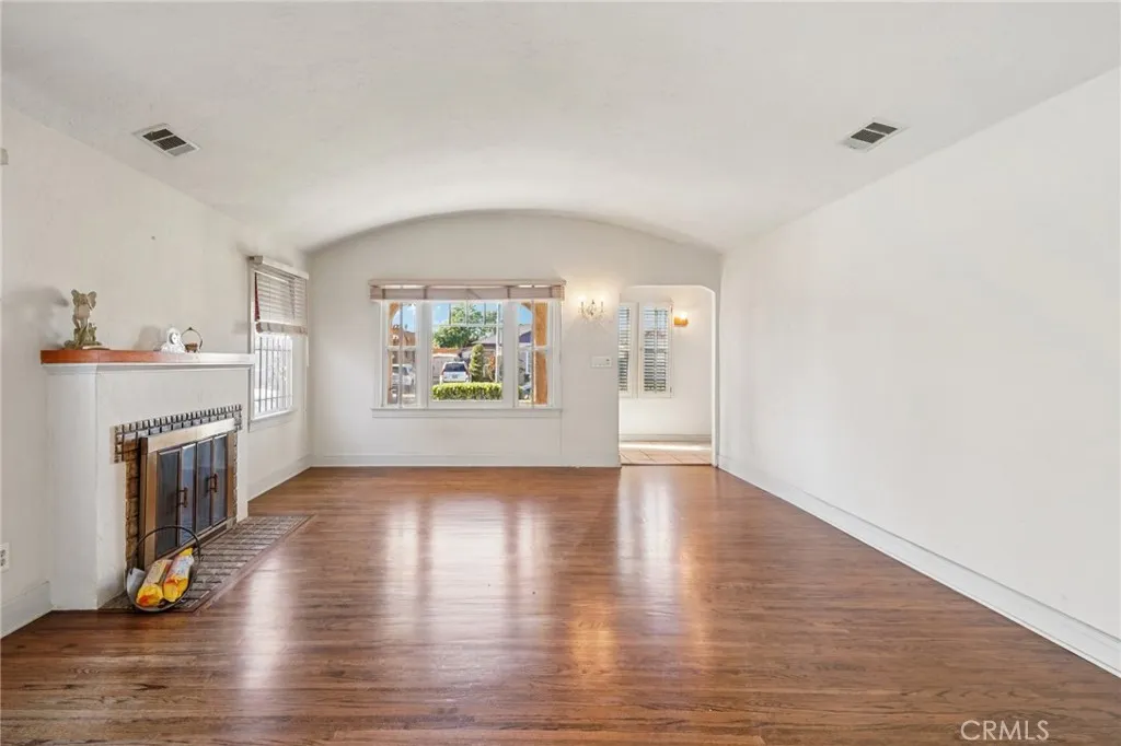 Additional image 4 of 6608 Arlington Avenue, Los Angeles, CA 90043