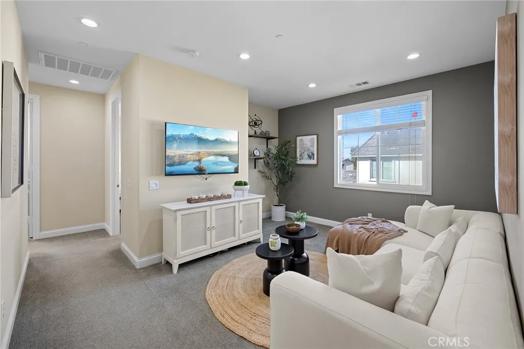 Additional image 19 of 177 Compass, Irvine, CA 92618