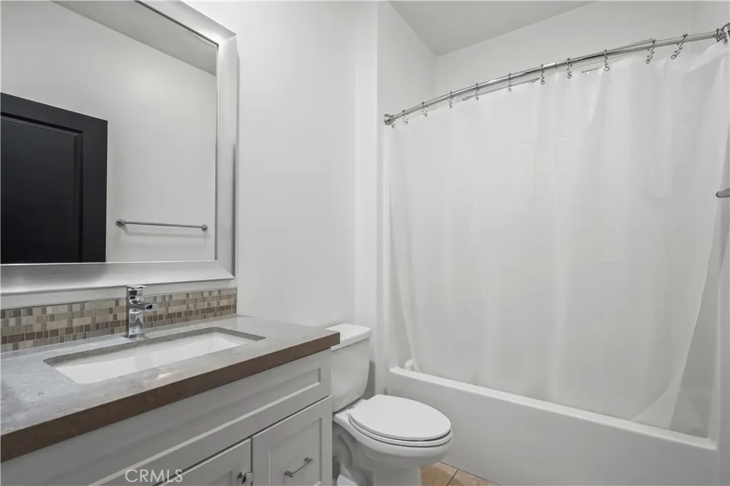Additional image 17 of 7619 N Patriot Way, Van Nuys, CA 91405