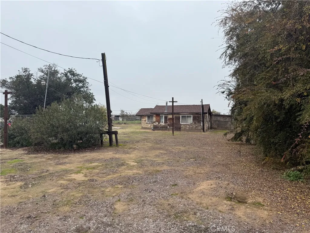 Additional image 3 of 1722 W California Ave, Fresno, CA 93706