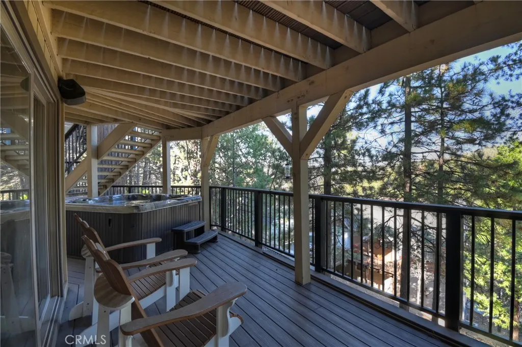 Property image for 26621 Thunderbird Drive, Lake Arrowhead, CA 92352