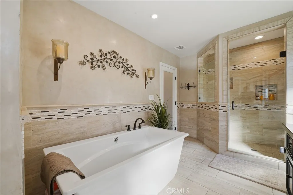 Additional image 94 of 5220 E El Roble, Long Beach, CA 90815