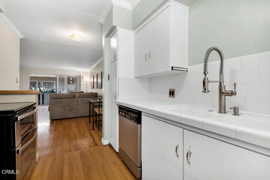 Additional image 52 of 1542 Riverside Drive Unit C, Glendale, CA 91201