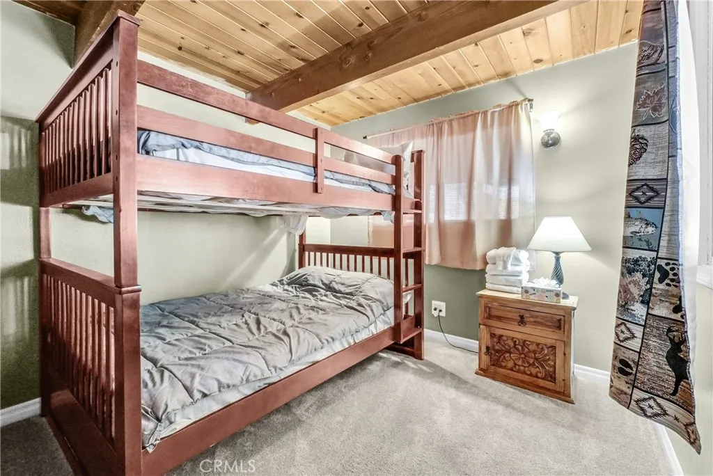 Additional image 35 of 404 Leonard Ln, Sugarloaf, CA 92386