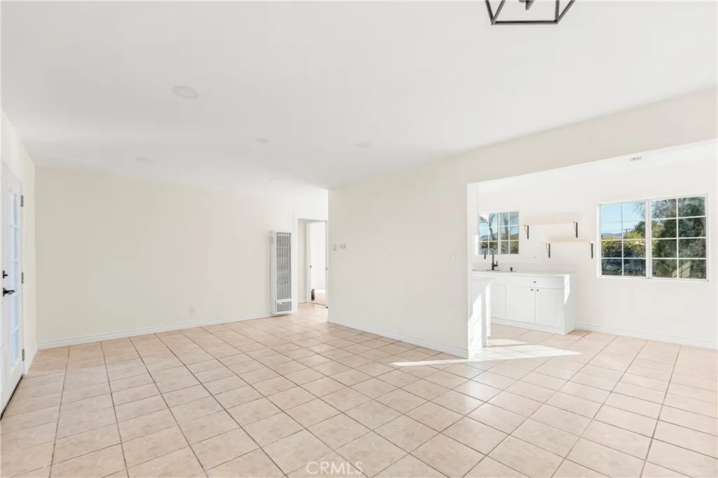 Additional image 27 of 1347 E Avenue R3, Palmdale, CA 93550