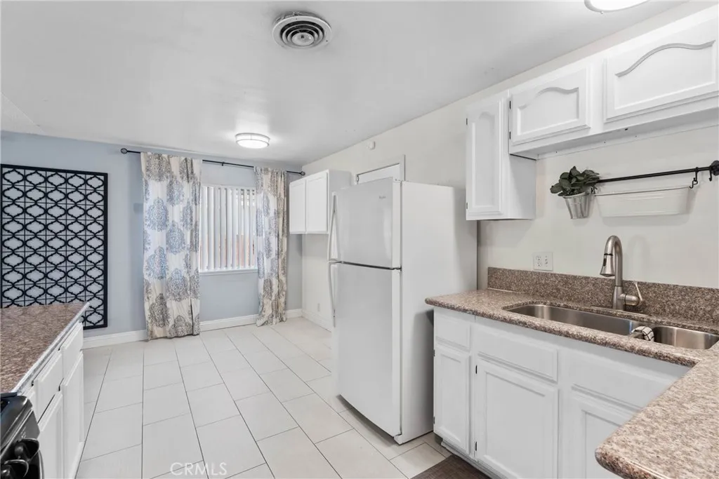 Additional image 48 of 17662 Fontlee Lane, Fontana, CA 92335