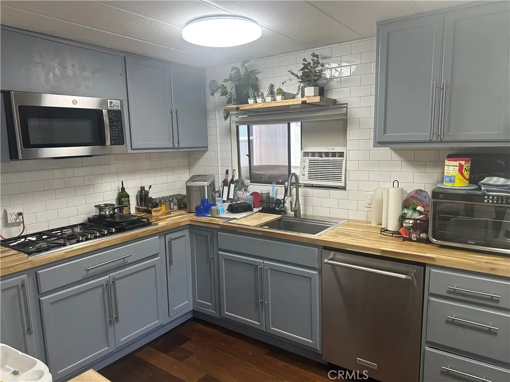 Additional image 10 of 732 E Route 66 Unit 4, Glendora, CA 91740