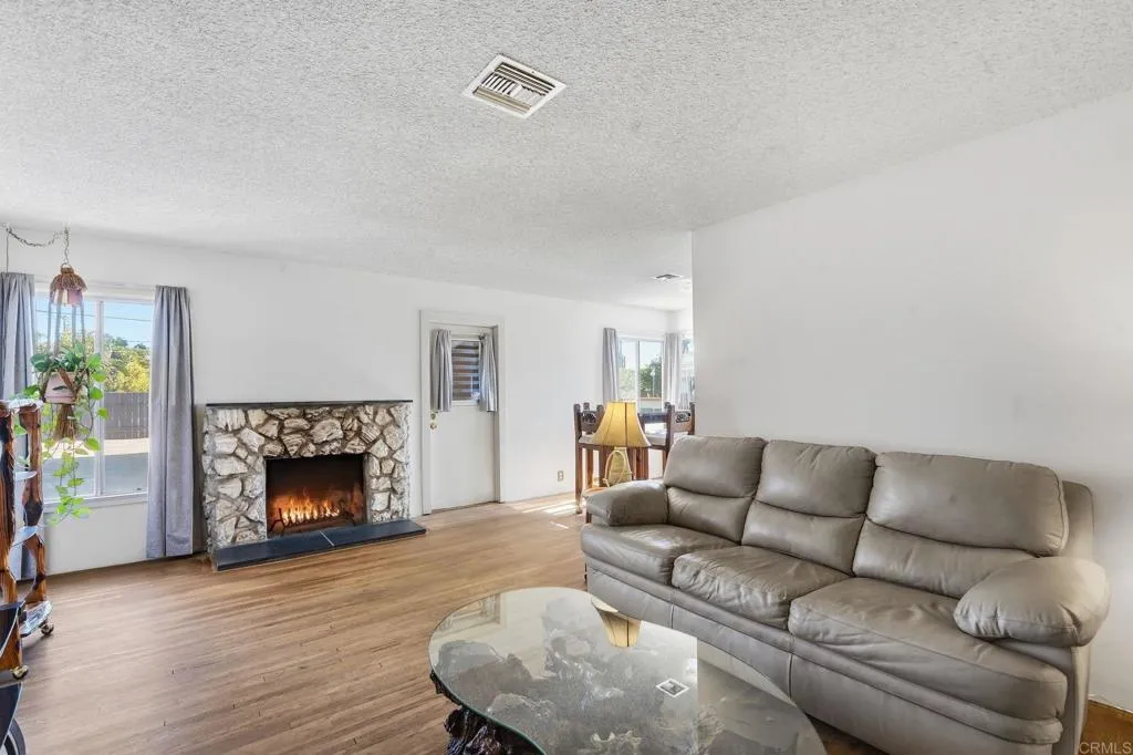 Additional image 50 of 215 Ash Avenue, Chula Vista, CA 91910