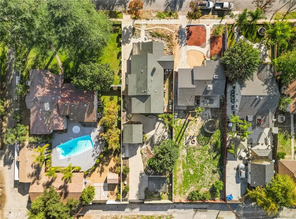 Additional image 102 of 1021 Campus Avenue, Redlands, CA 92374